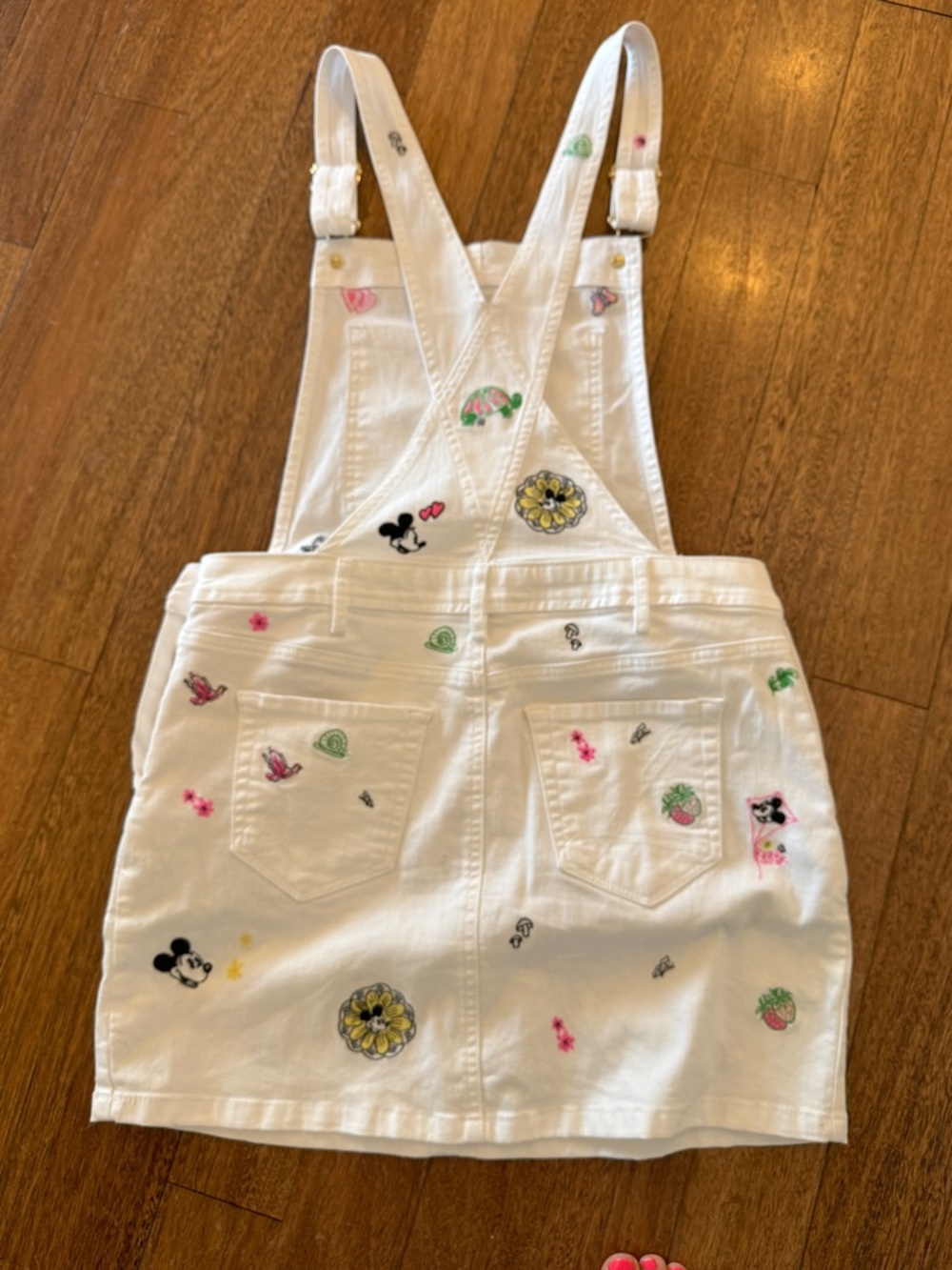 Lilly Pulitzer White Embroidered Overall Skirt with Multi-Color Motifs - Picture 7 of 7